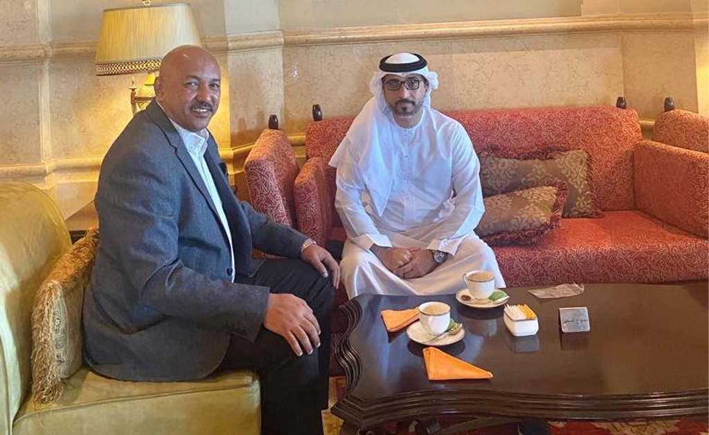 سكرتير الخارجية يلتقي رئيس جمعية الصحفيين الإماراتية